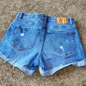 Like new Zara Jean Shorts